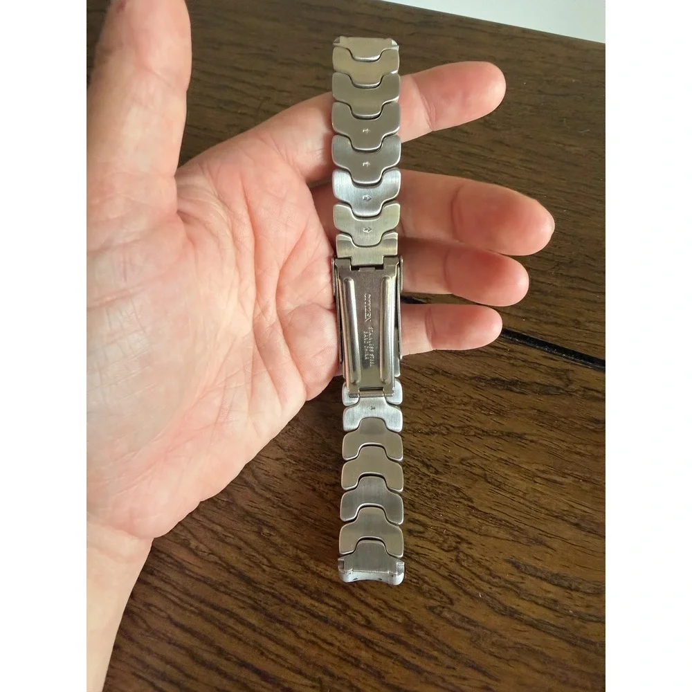Citizen watch band